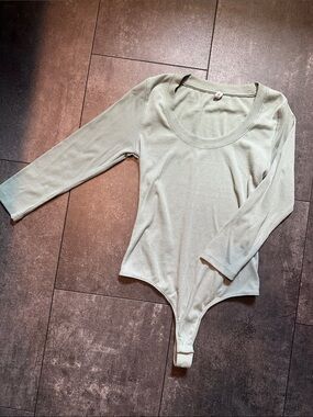 Koret Light Sage Scoop Neck Long Sleeve Bodysuit